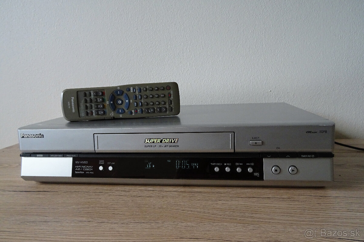 Špičkový videorekordér PANASONIC NV-HV60, 6 hlav,Hifi Stereo