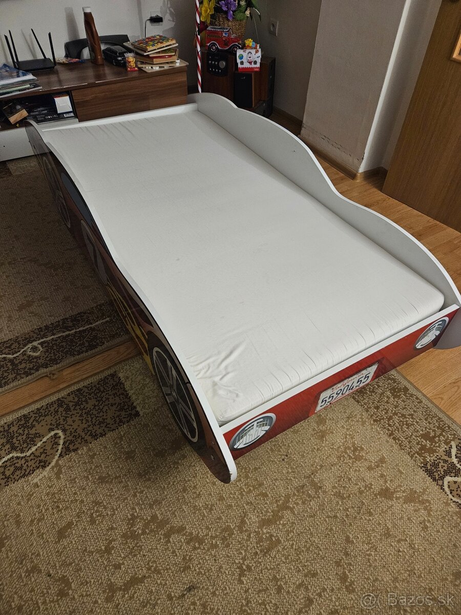 Detska posteľ (Auto)