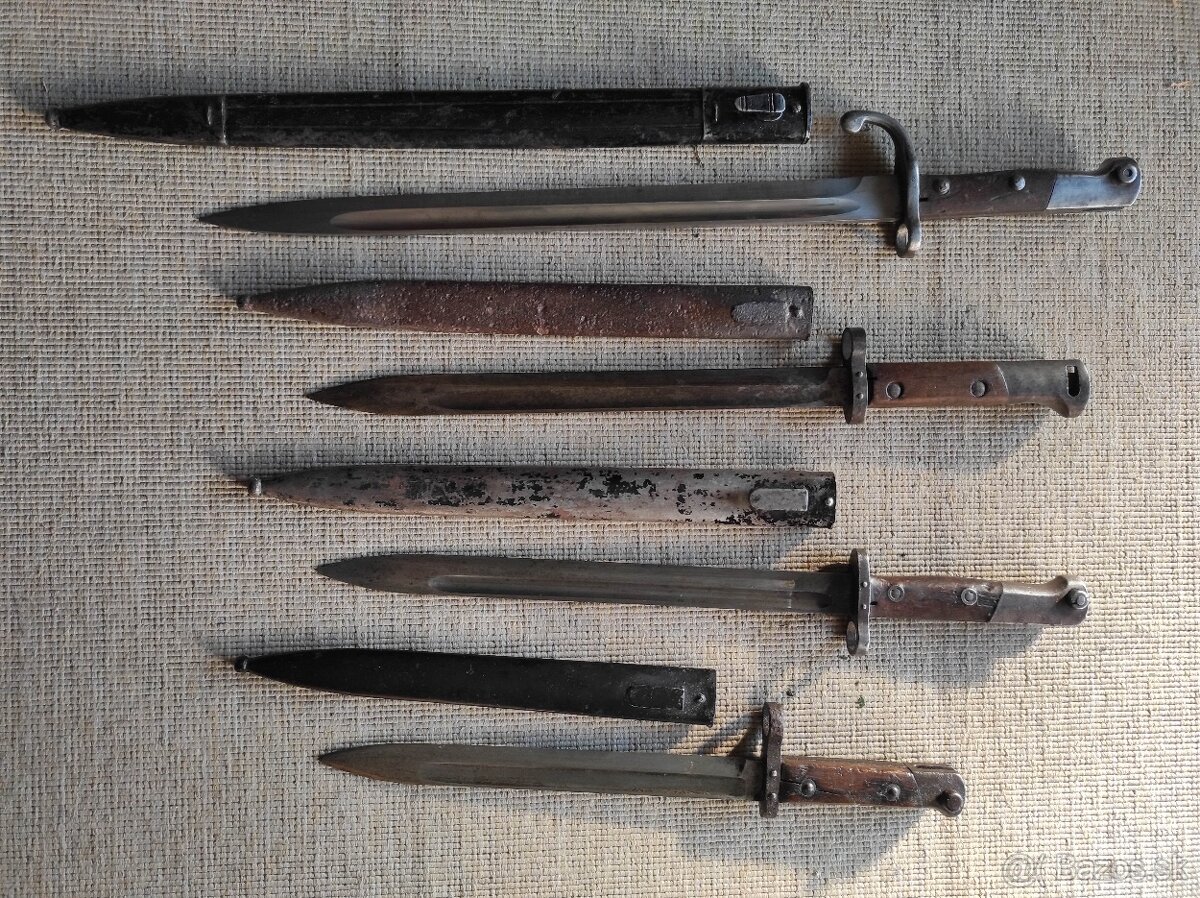 Staré vojenské bodáky