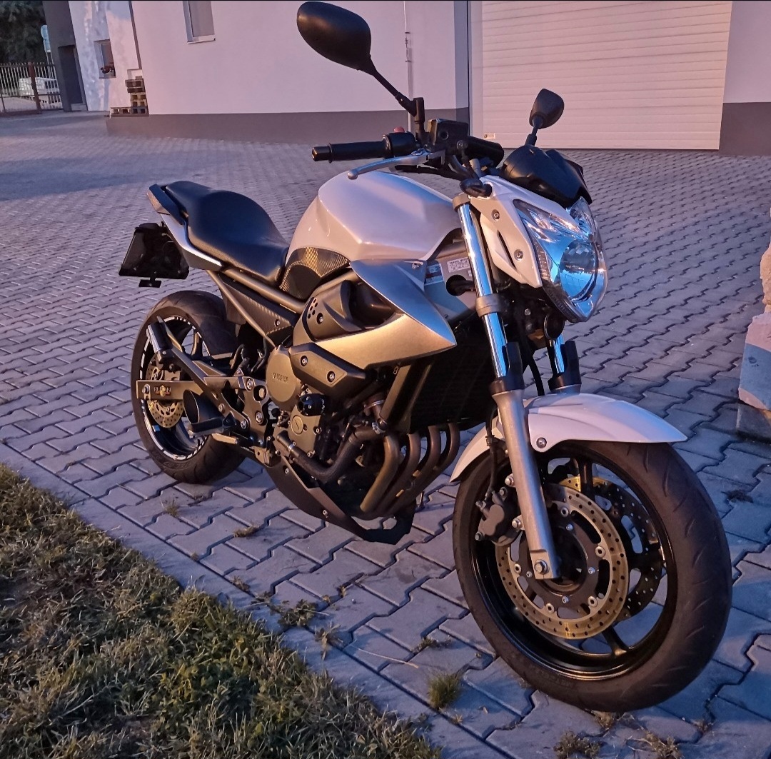 Yamaha XJ6N, r.v. 2011