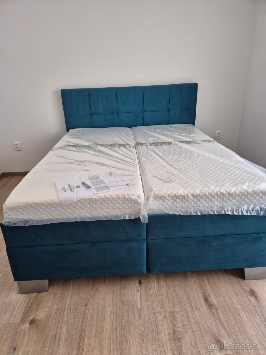 Manželská posteľ 160x200