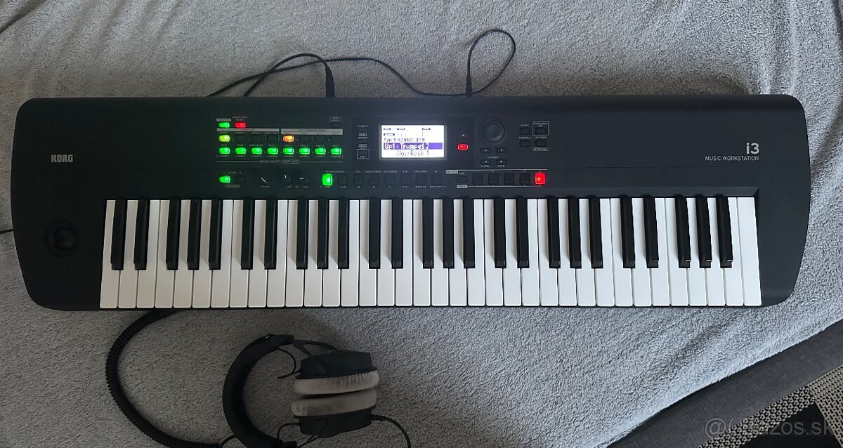 Korg i3 workstation