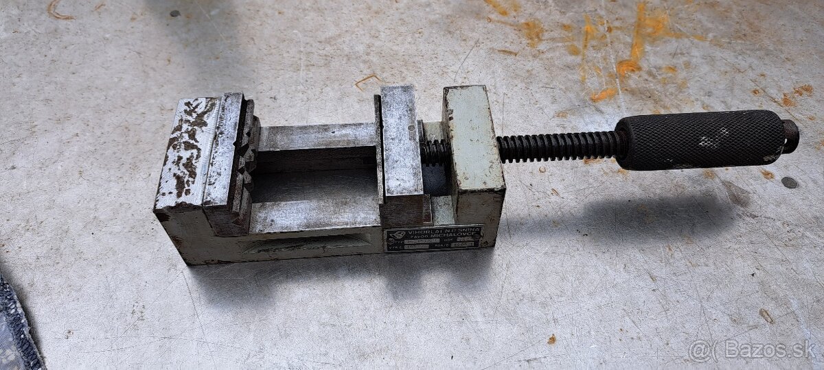 Strojny zverak 80