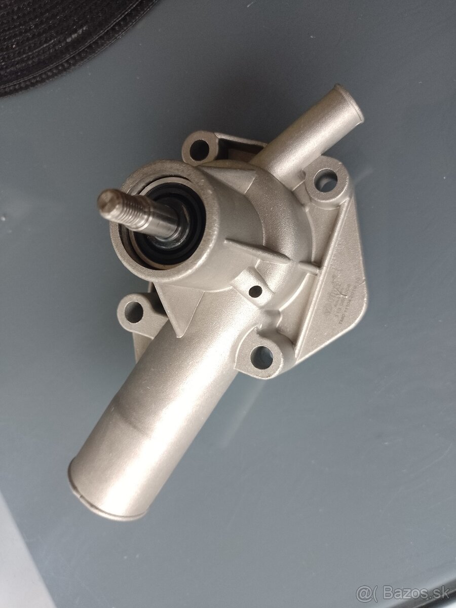 VODNA PUMPA SKODA