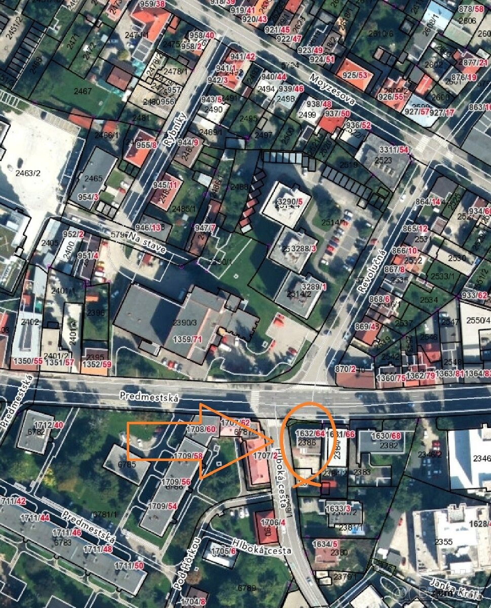Veľkometrážny byt 82m2, parking v areáli v cene, veľká pivni