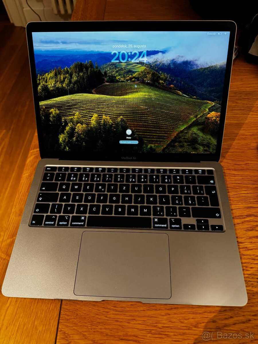 Apple MacBook Air i3 8GB,256GB 2020