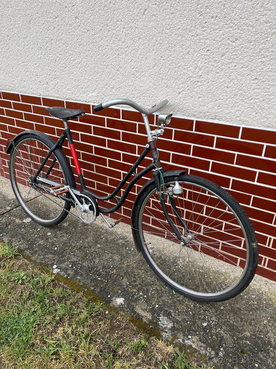 Historický dámsky bicykel Bohatýr