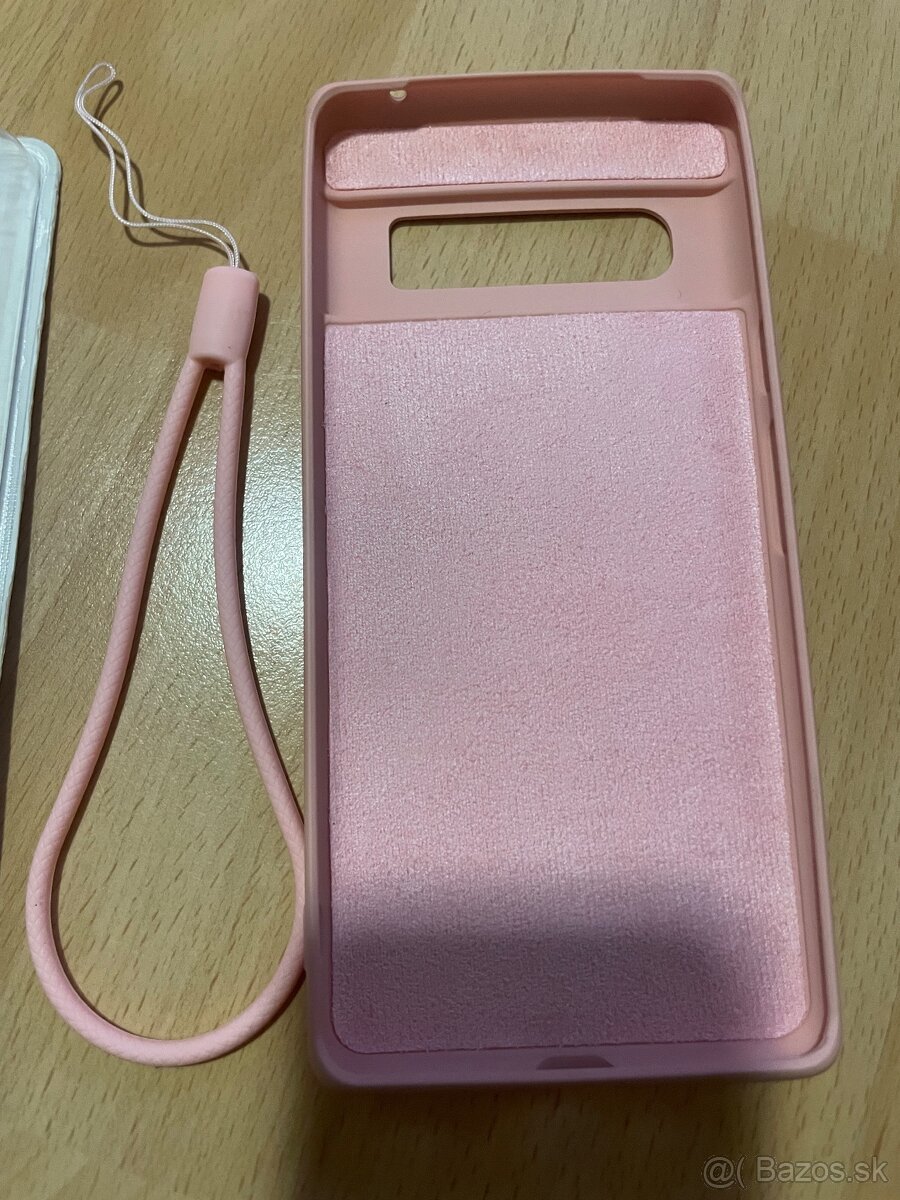 Nový ružový kryt so šnúrkou na Google Pixel 6 PRO