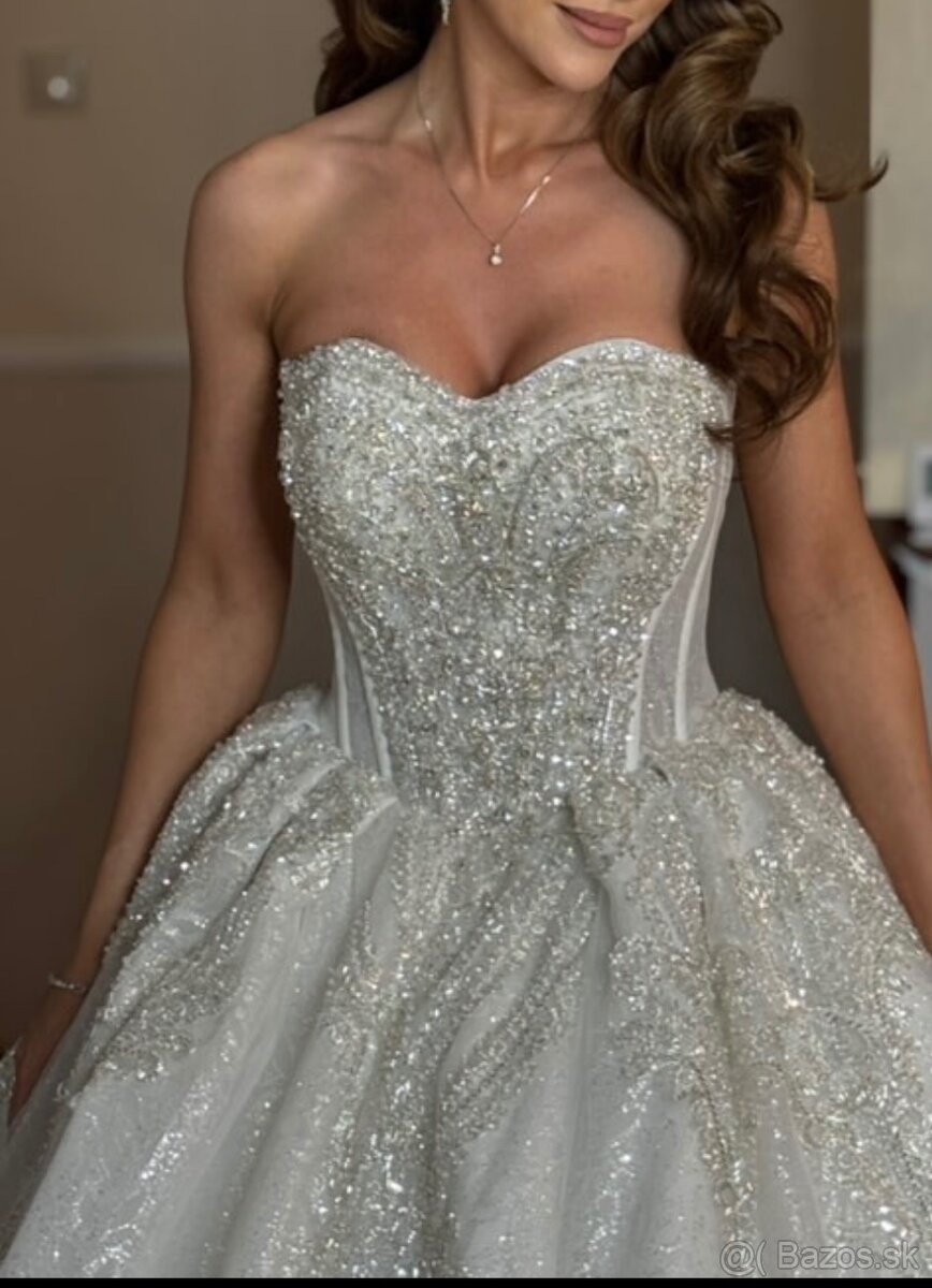 Princeznovské svadobné šaty