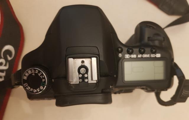 CANON EOS 40D a Canon PowerShot A2300 HD