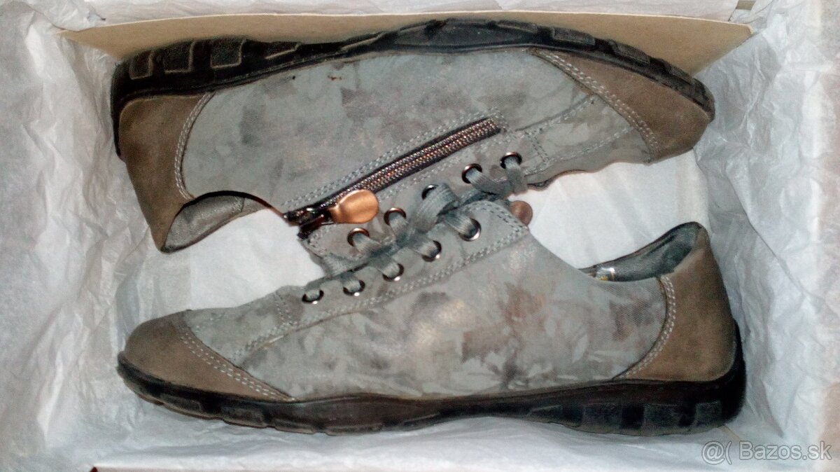 dámska obuv – sneaker