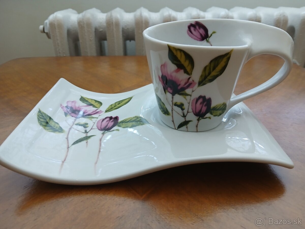 Hrnček s táckou na čaj