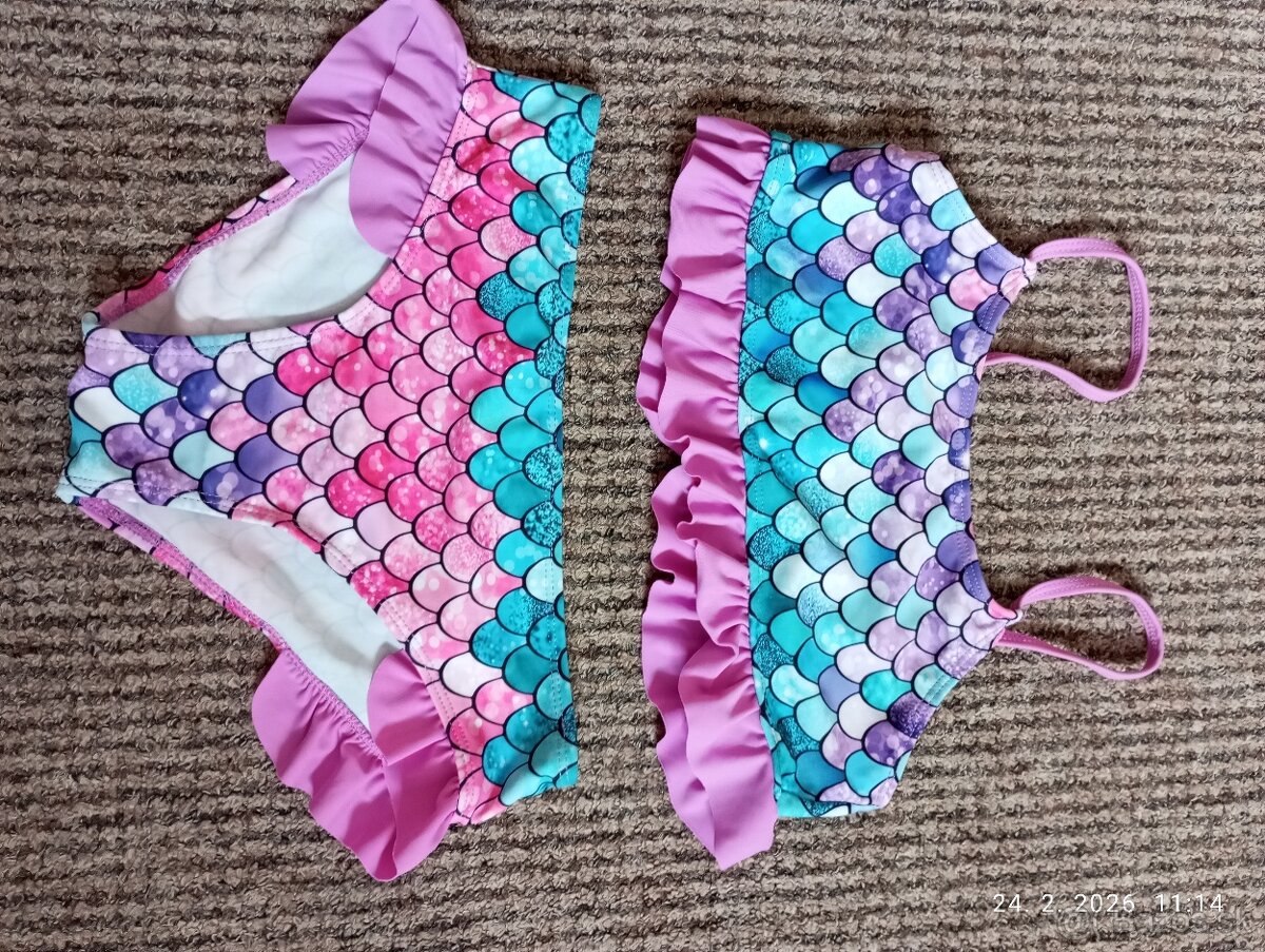 Dievčenské plavky 146