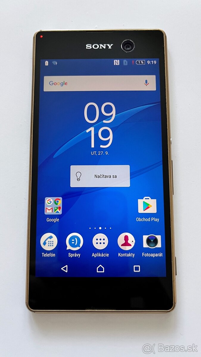 Sony Xperia M5 – Výborný stav, plne funkčný