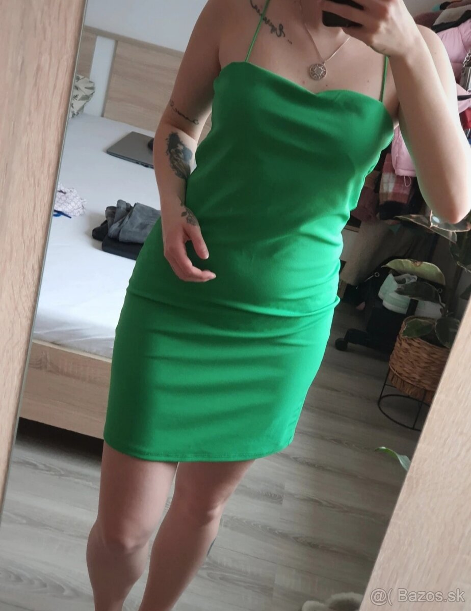 Zelené mini šaty H&M