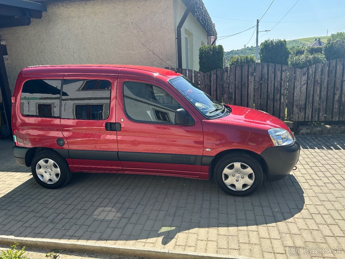 Citroen berlingo 1,4 benzín