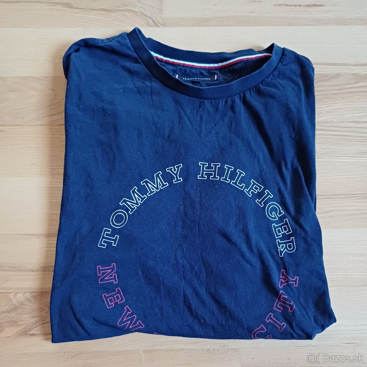 Tommy Hilfiger tmavomodré