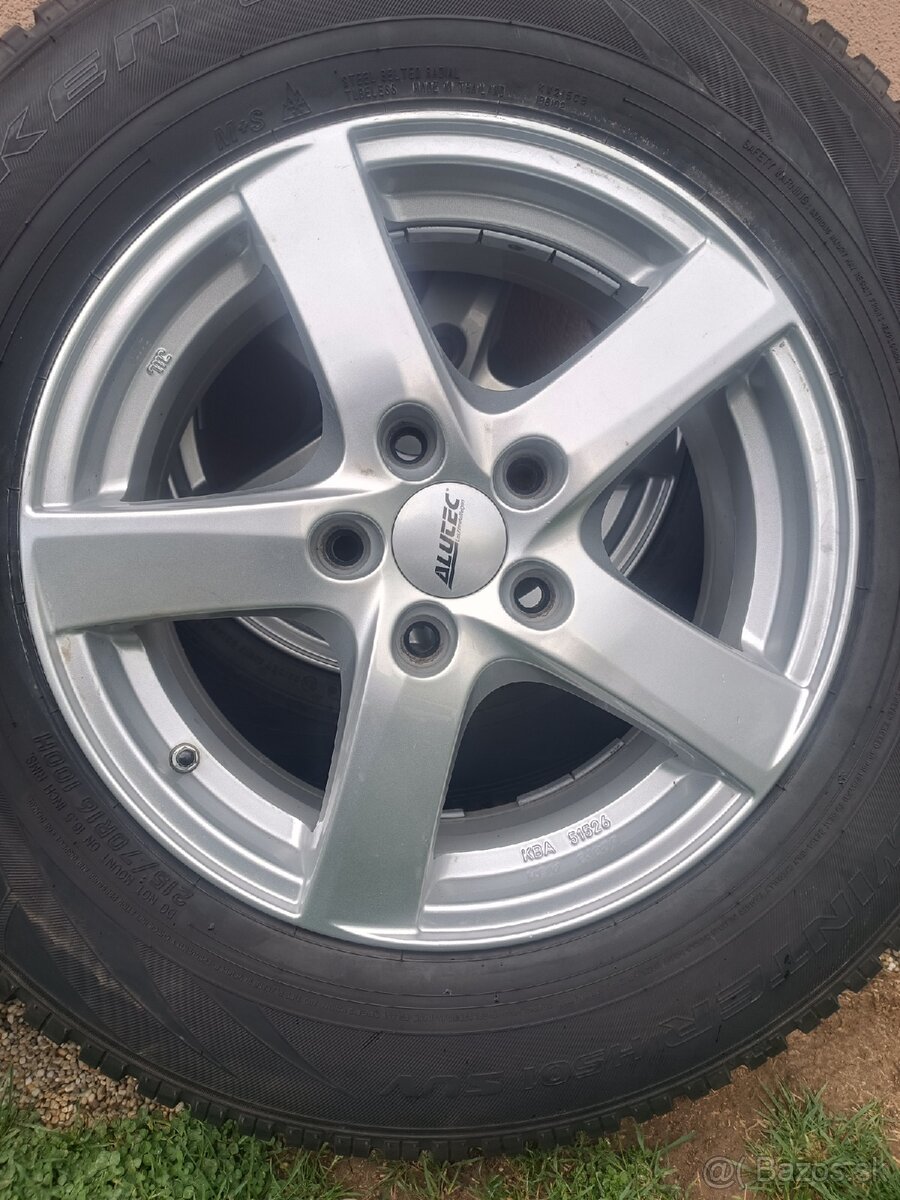 5x114,3 R16,215/70