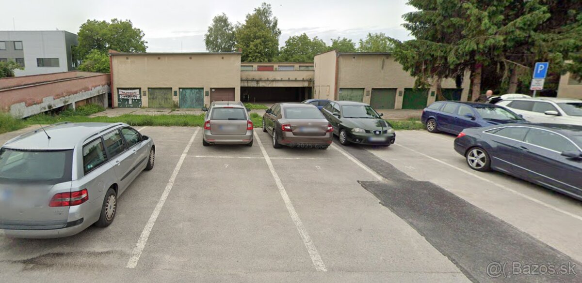Noviny - garáž na predaj