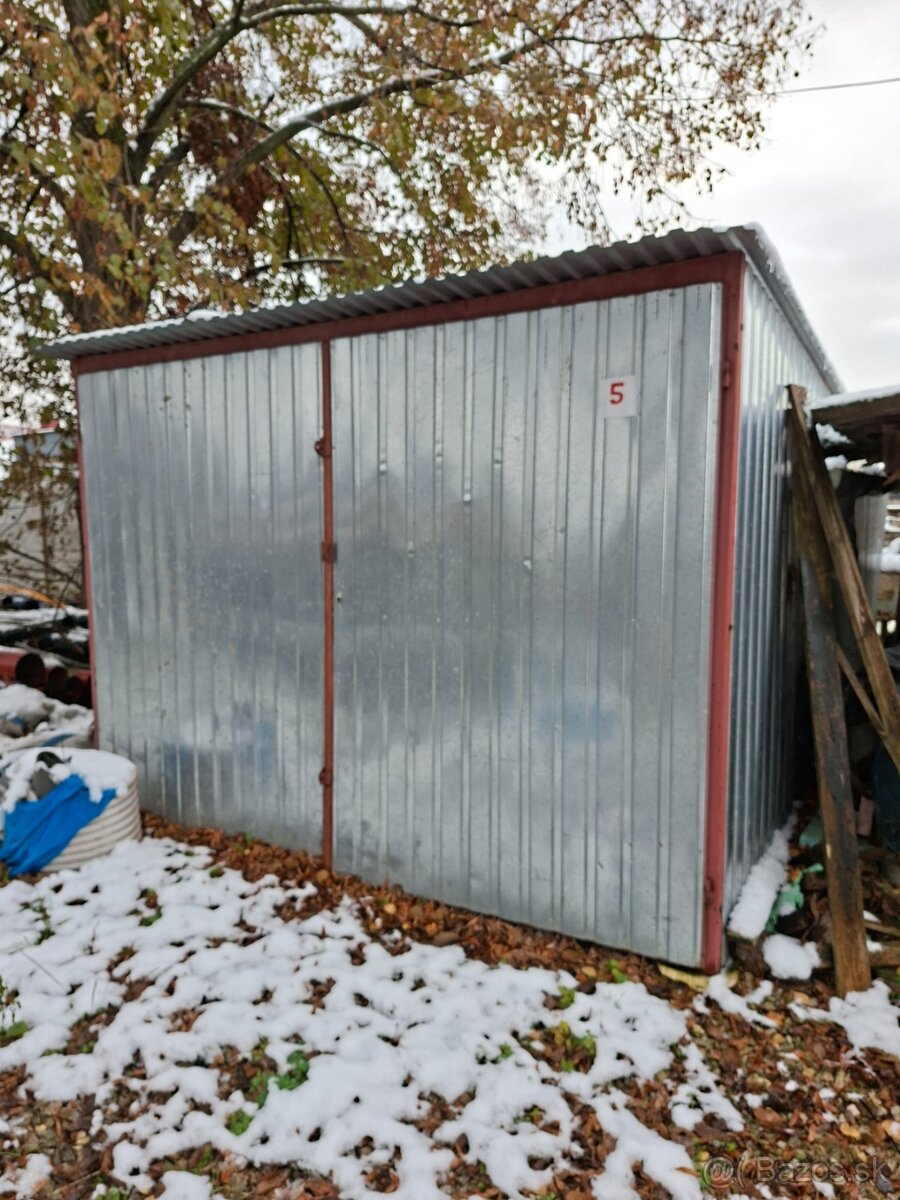 Na predaj plechová garáž