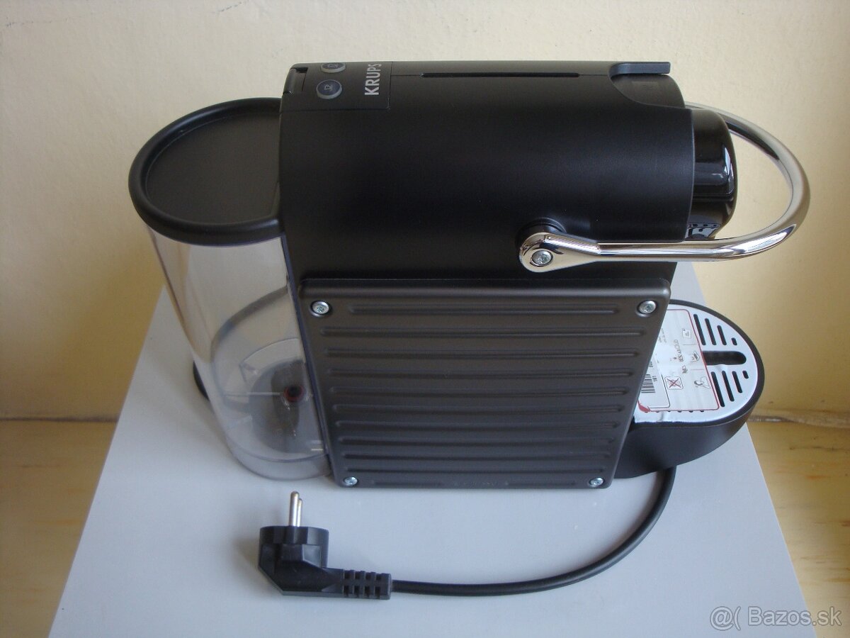 Kapsulový kávovar zn. Nespresso Krups Pixie v orig.škatuli