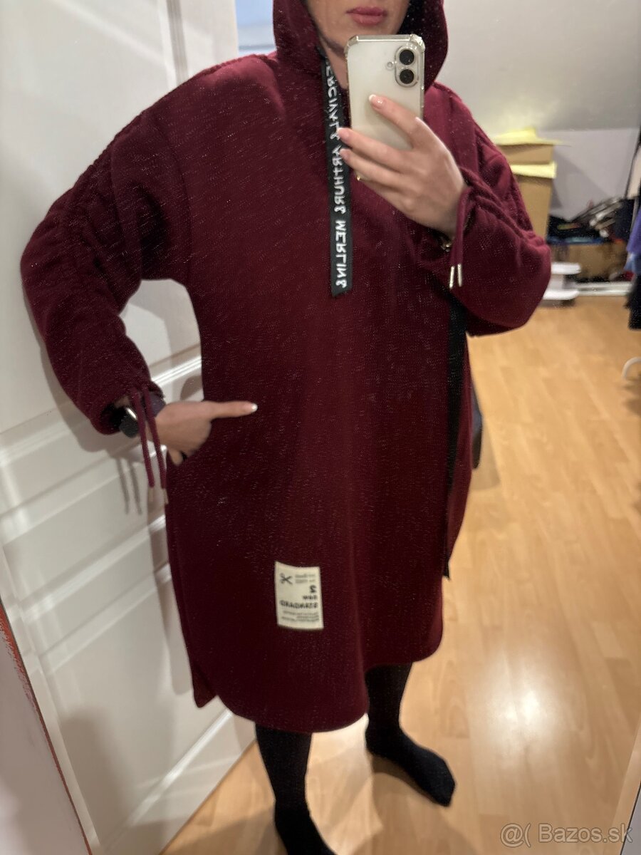 Mikinové šaty plus size