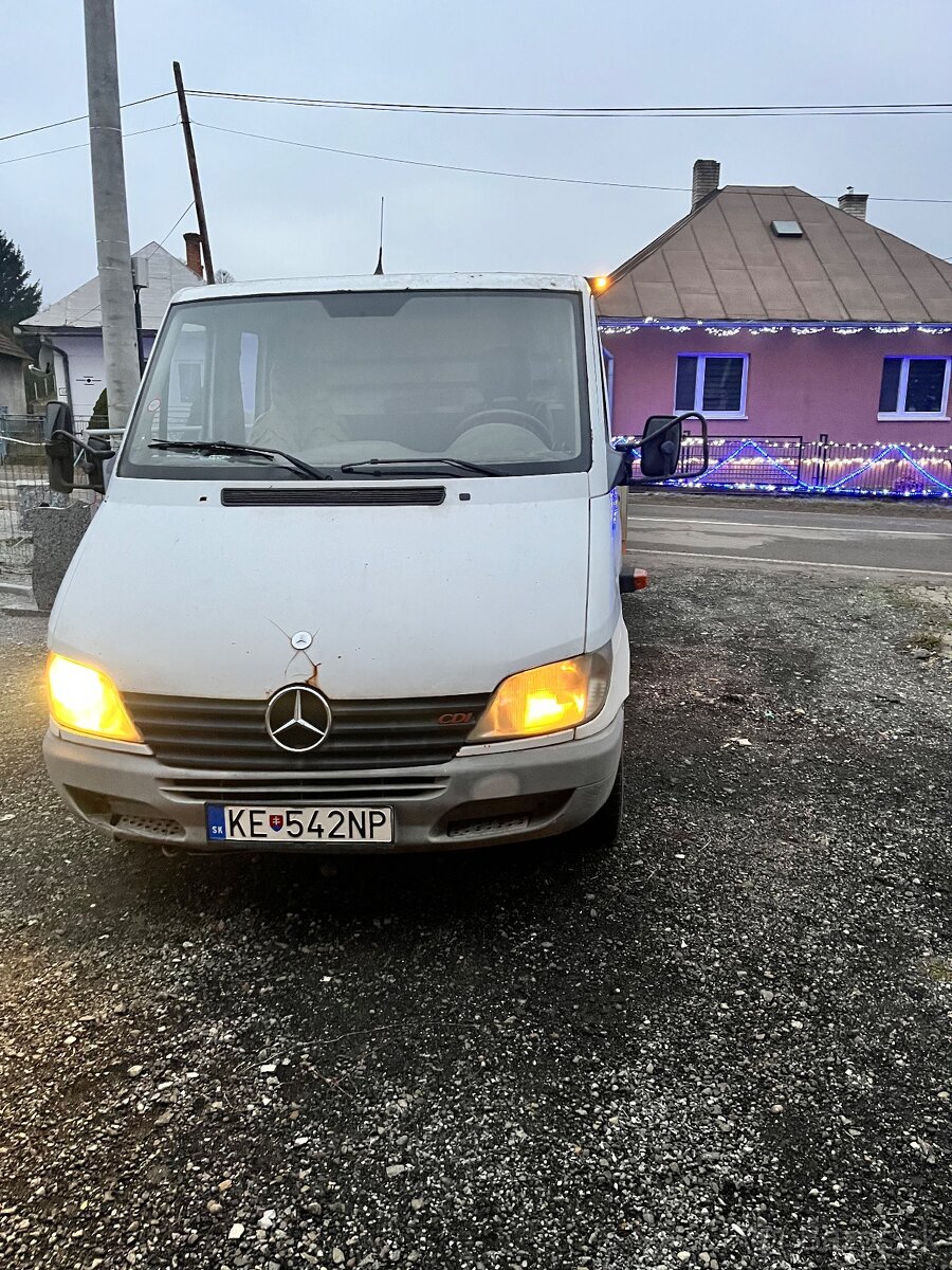 Mercedes sprinter 280dci valník (do 3,5 t)
