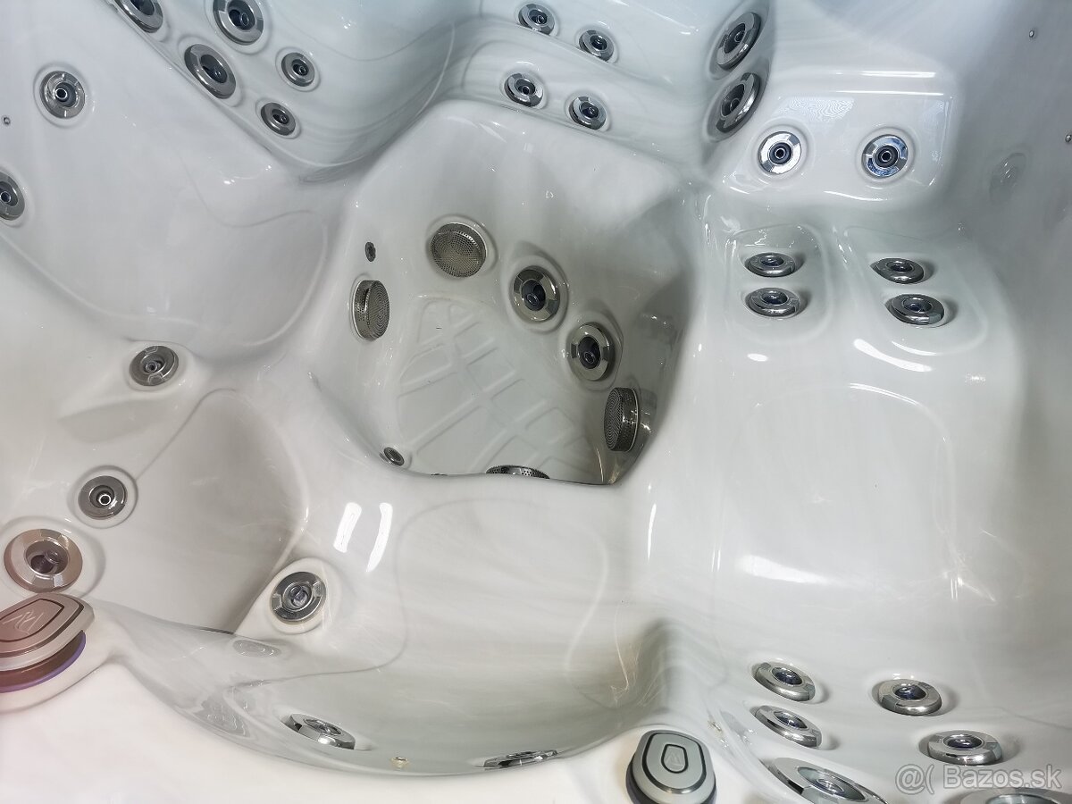 Predám WELLIS SPA Palermo – rodinnú vírivku