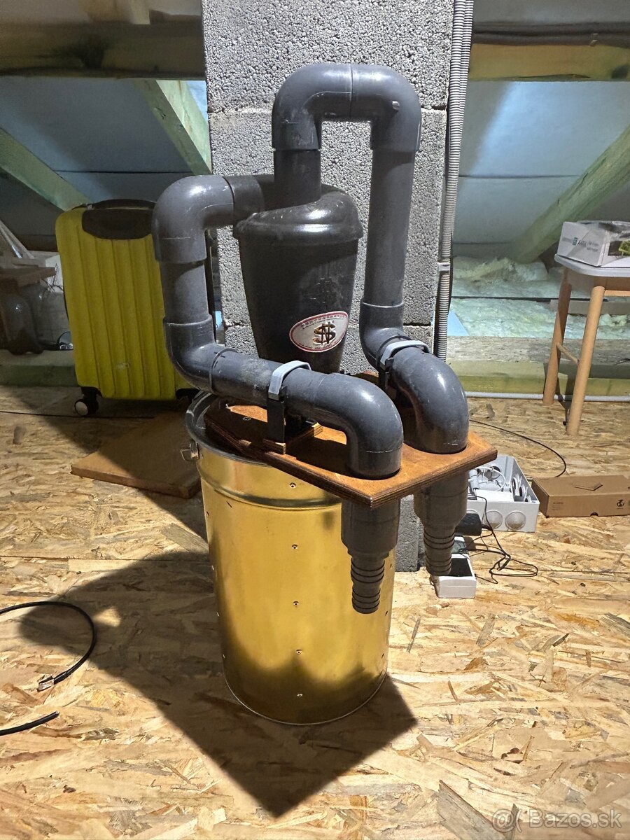 Cyklónový separátor pilín