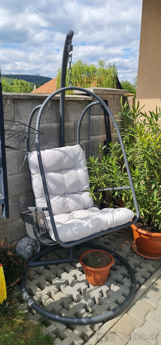 Predám závesnú hojdačka.