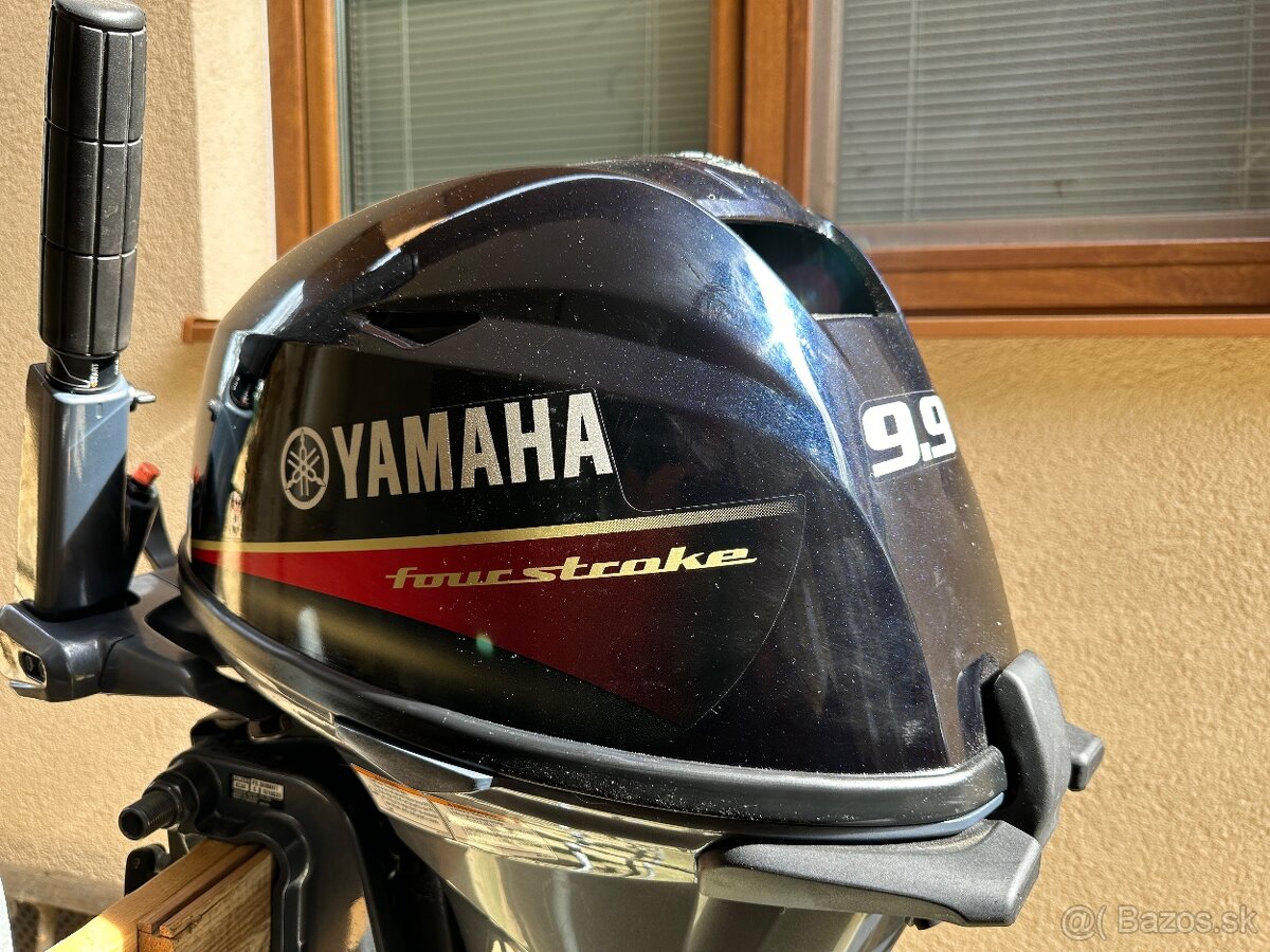 Predám lodný závesný motor Yamaha 9,9 dlhá noha
