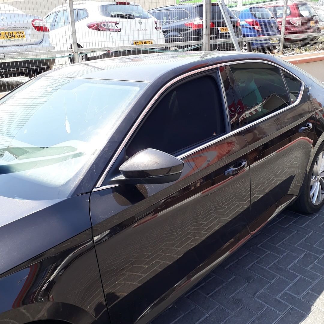 Škoda Superb - slnecňé clony - predné a zadné okná
