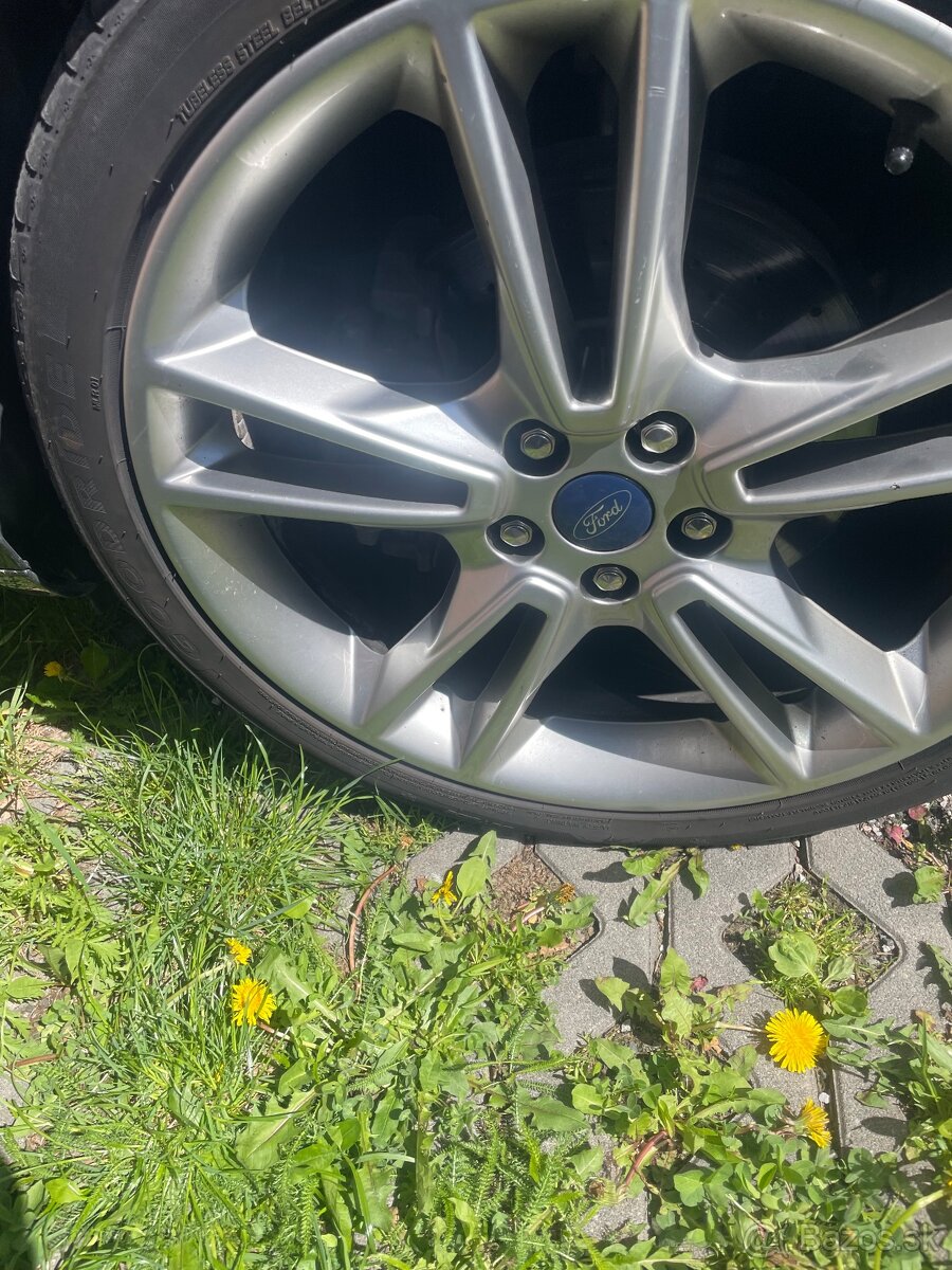 Predám kolesa na Ford mondeo mk 5