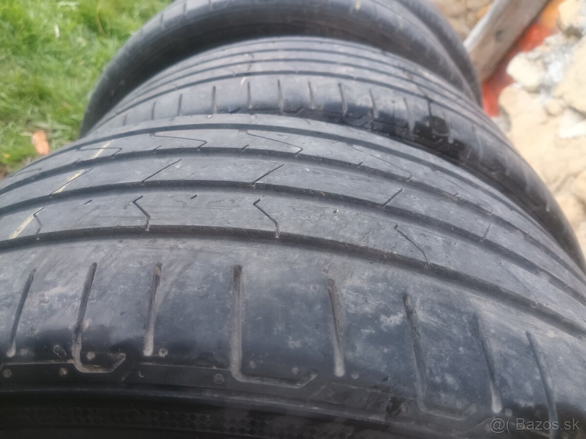 225/45 R17