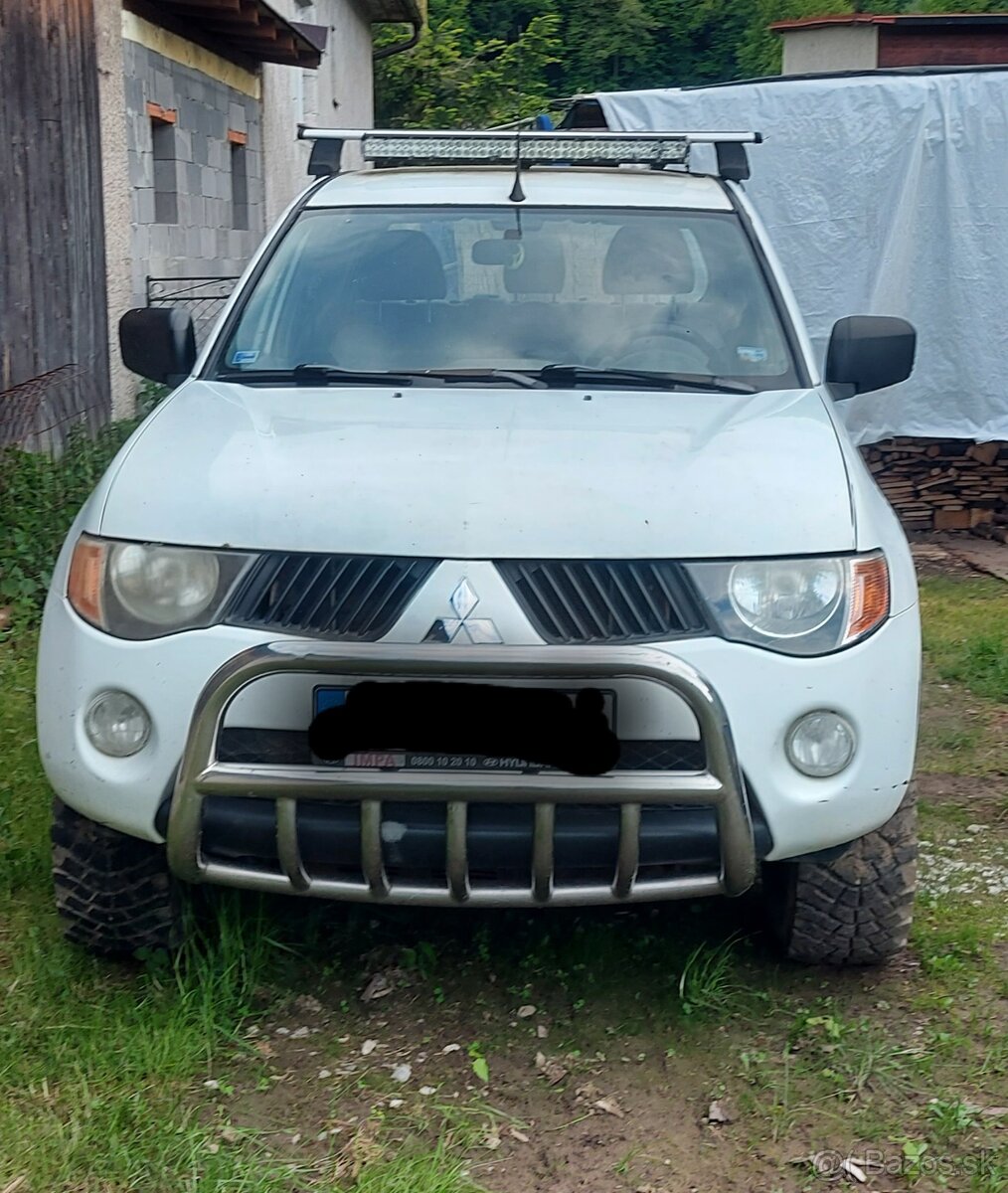 Mitsubishi l200