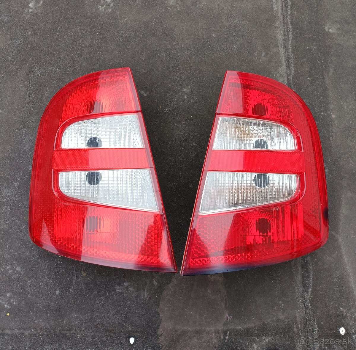 Škoda Fabia 1 - Zadné svetlá