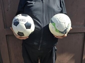 2 Futbalove lopty a 1 basketbalova