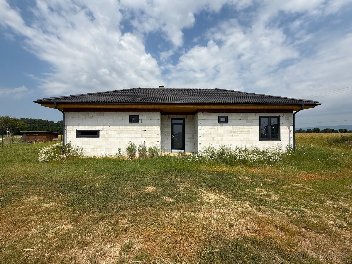 PREDAJ - NOVOSTAVBA - STARÝ TEKOV