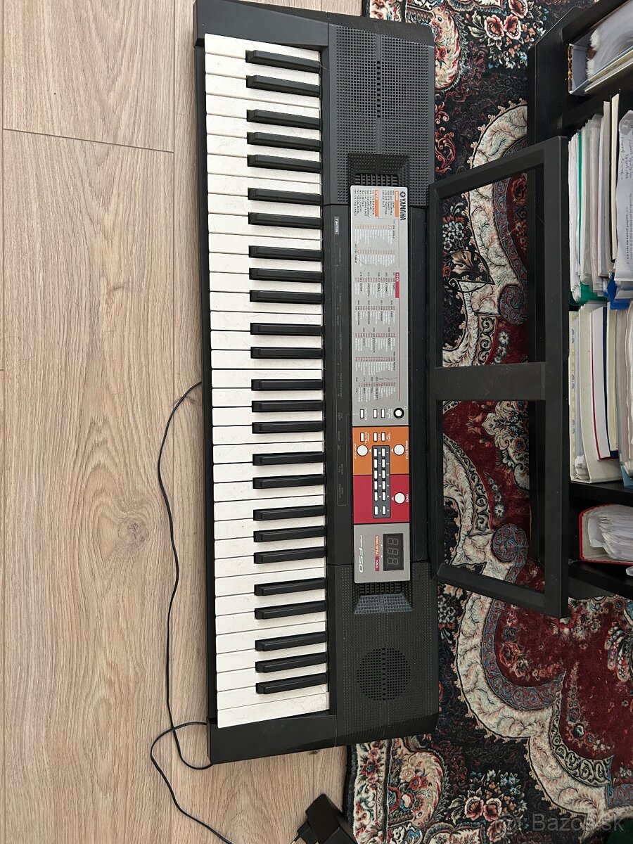 Predám málo používaný YAMAHA keyboard
