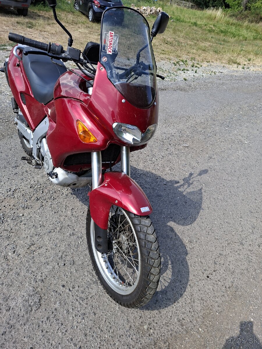 Aprilia pegaso 650