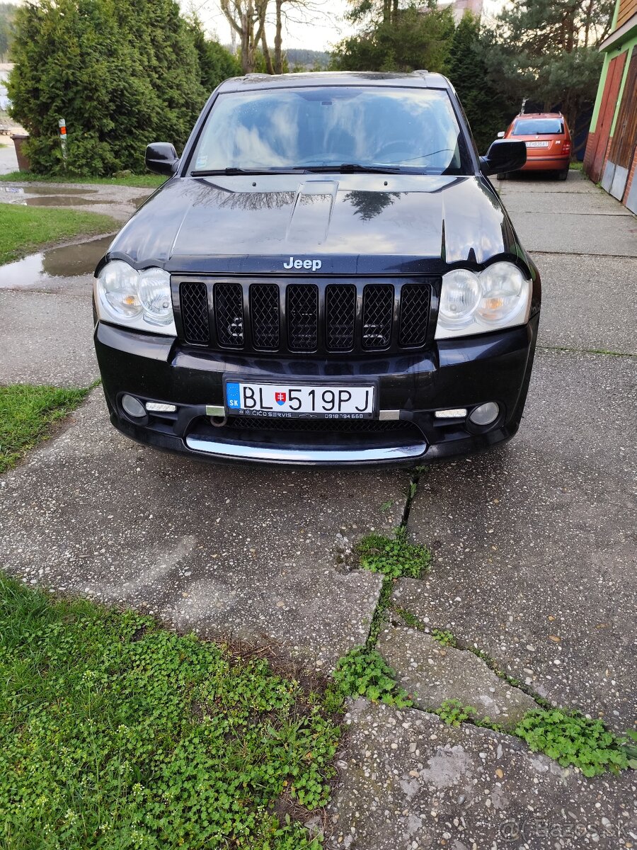 Jeep Grand Cherokee srt8