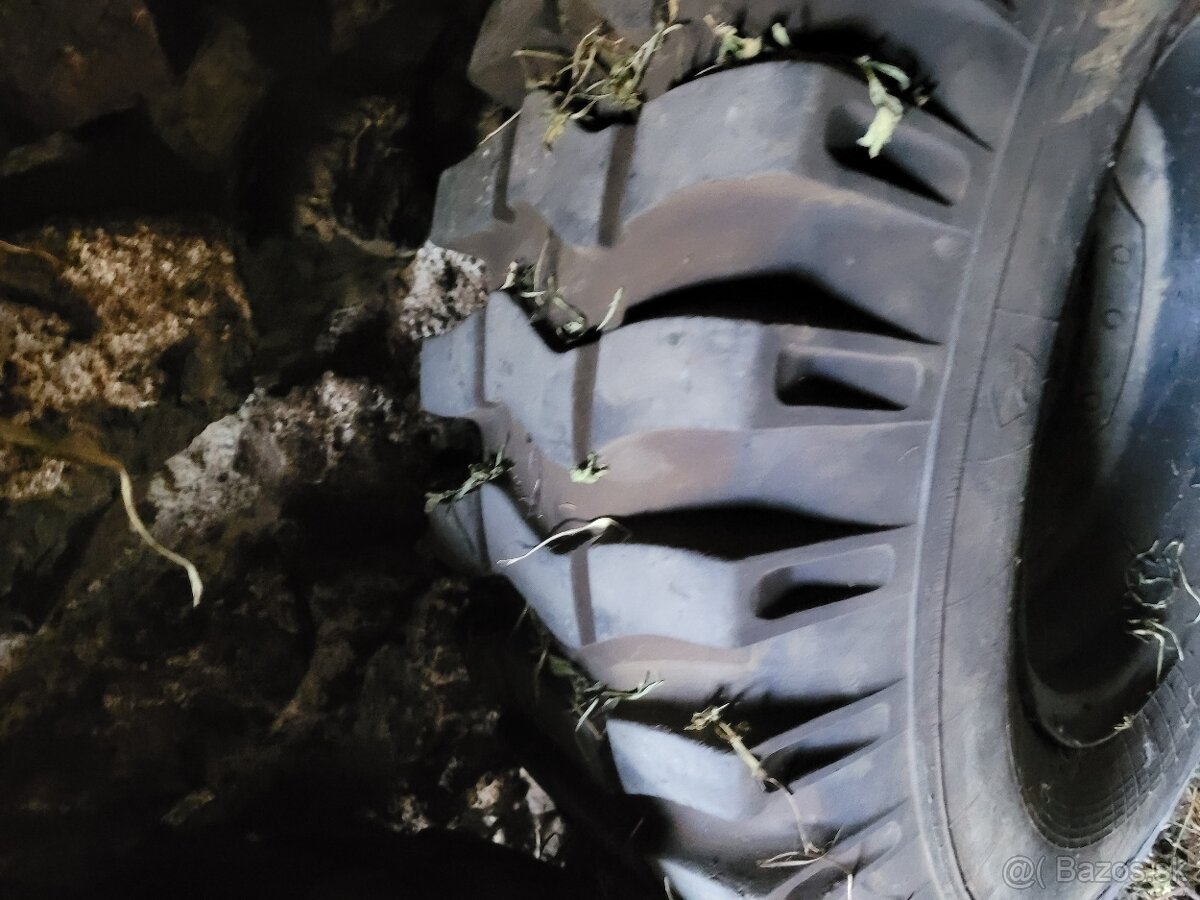 Predám 2 ks kolies na UAZ