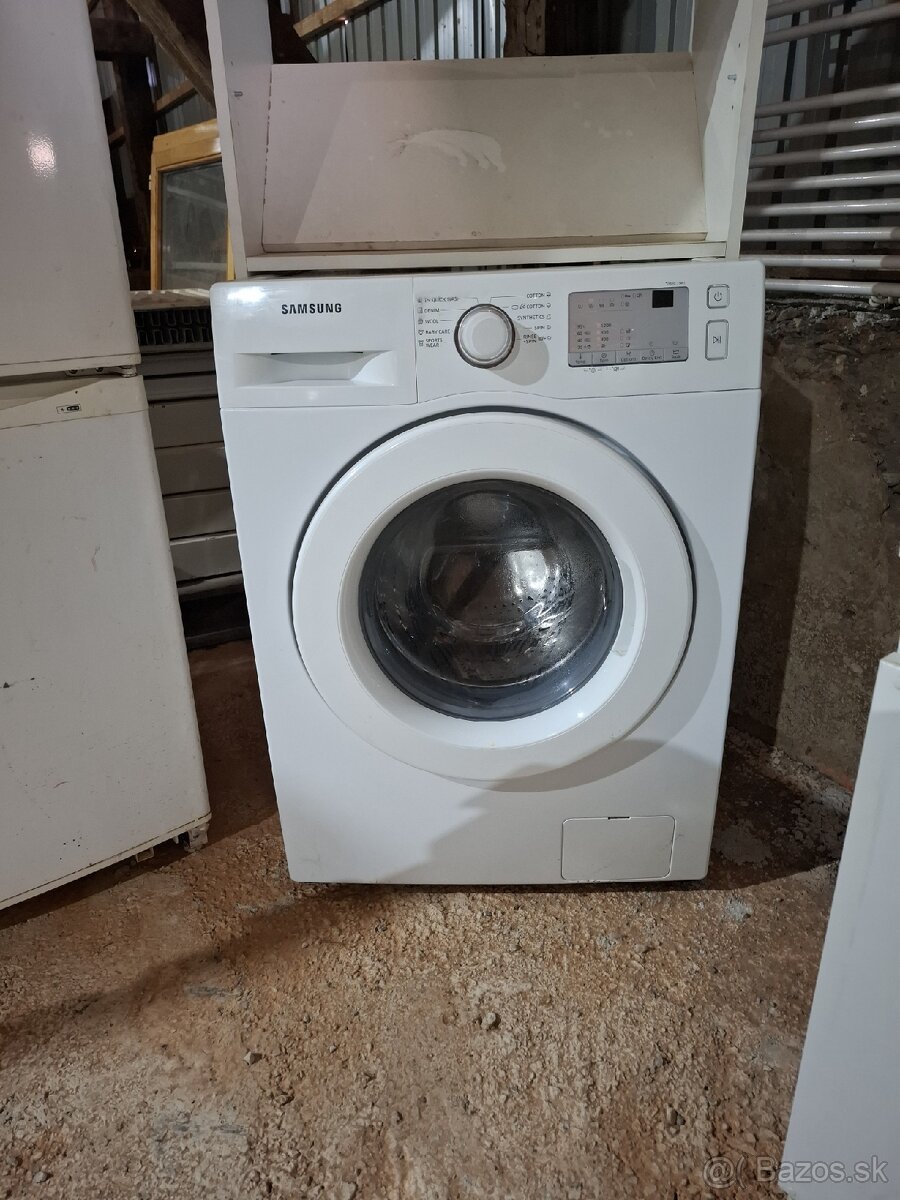 Automaticka pracka