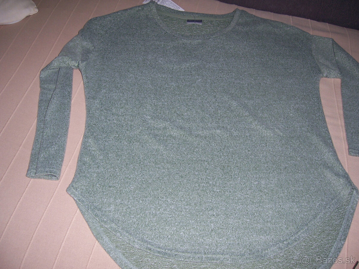 Dámsky pulover L-XL,bledý,zelený,čierny