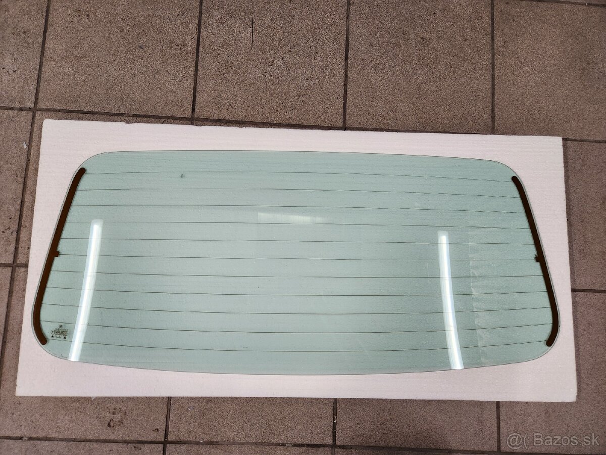 Zadné sklo na VW Golf 3 cabrio