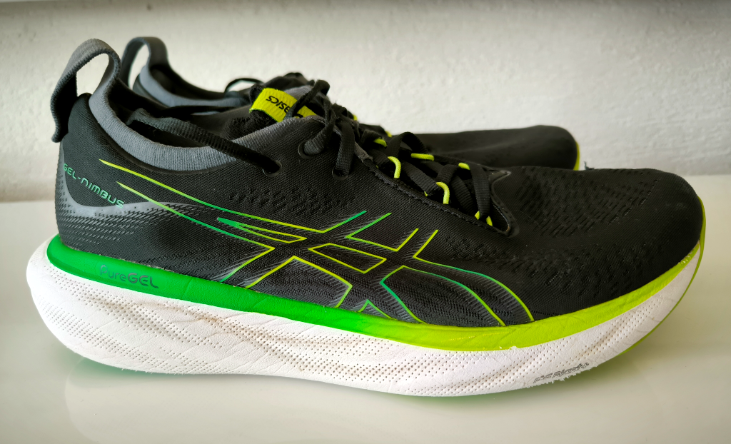 ASICS GEL NIMBUS25 Pôv. cena:169,90EUR Bežecké Tenisky