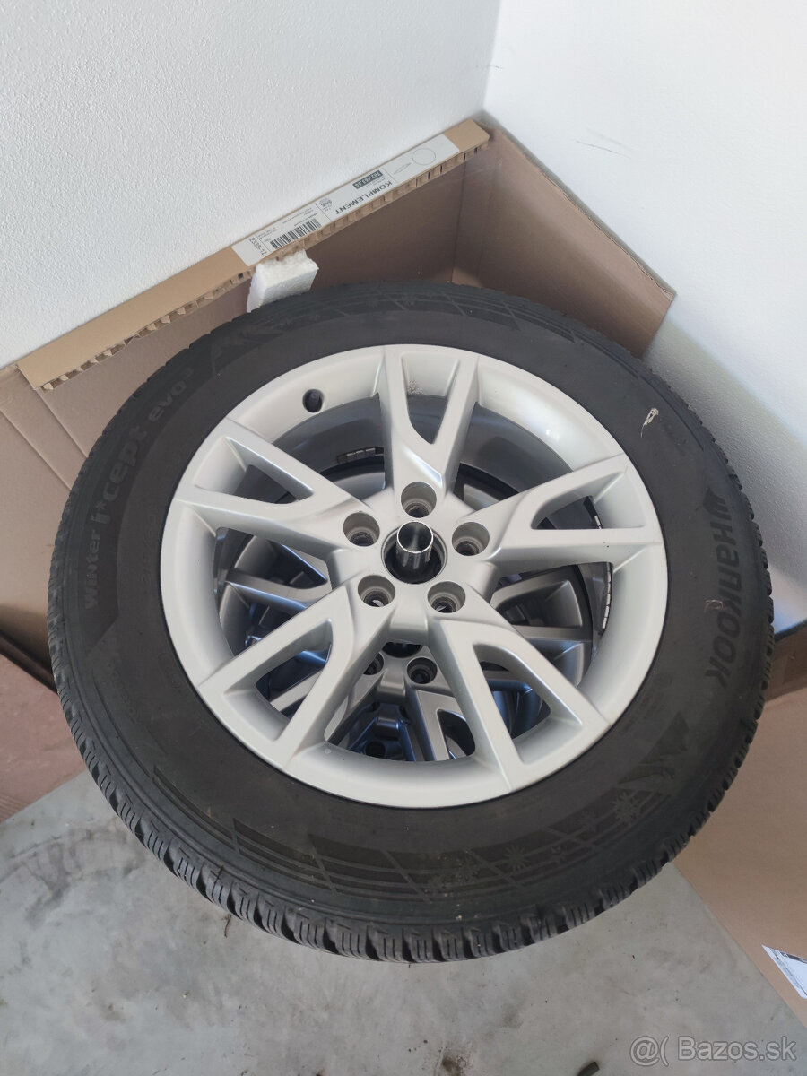 Zimný komplet R17 na Audi Q3