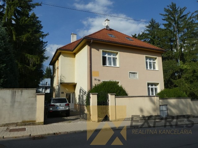 RK EXPRES - predaj Penzión Vilma v Handlovej, po rekonštrukc