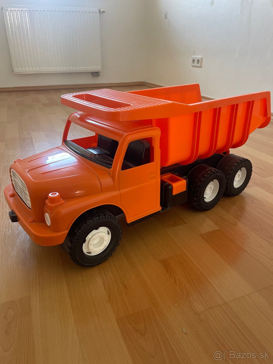 Dino Tatra 148 oranžová