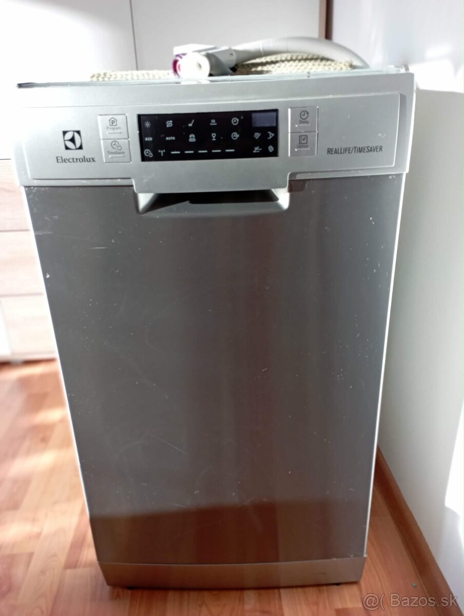 Umývačka riadu elektrolux